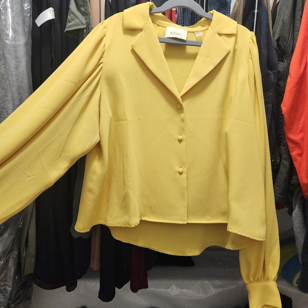 Elie Tahari Yellow Gold Wide Sleeve Crop Blouse Button Down